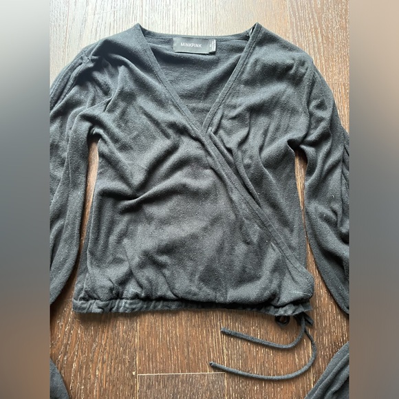 MinkPink Low-cut Open-Long Sleeve XSmall - Picture 2 of 11